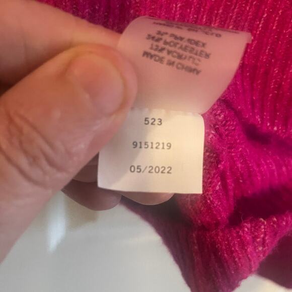 VINCE CAMUTO Center Seam Crewneck Sweater size Large - Picture 9 of 12